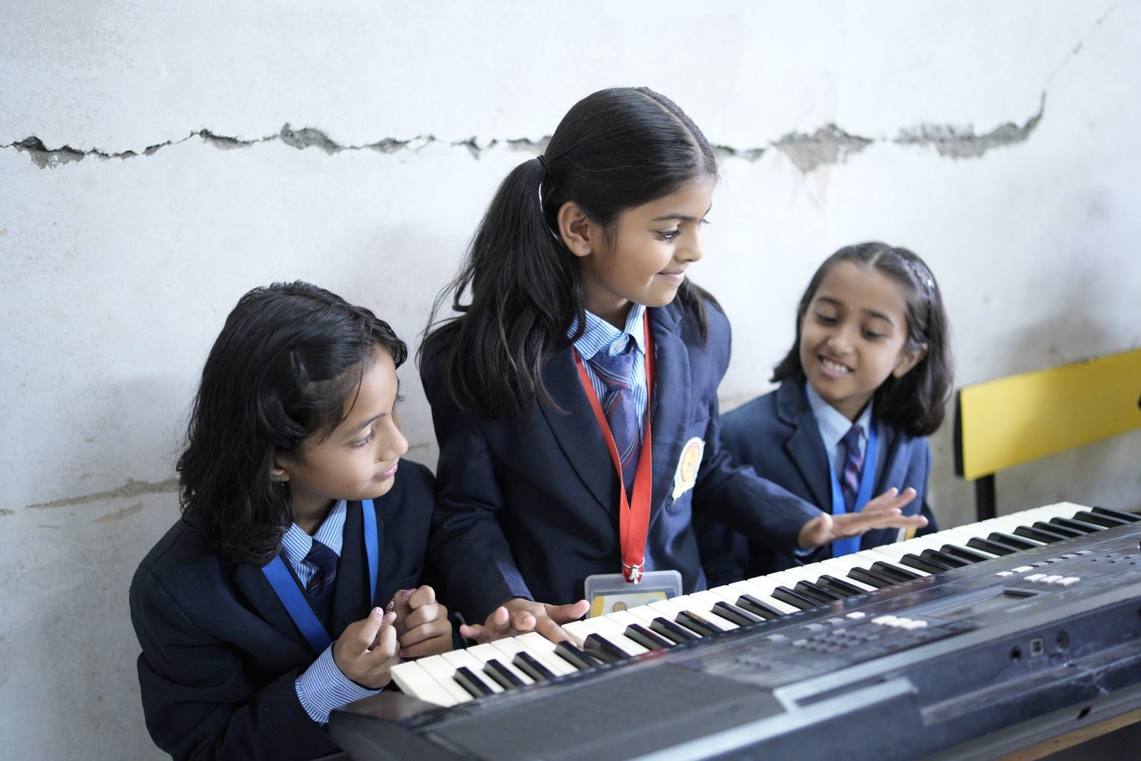 Students learning music together in an SKD classroom